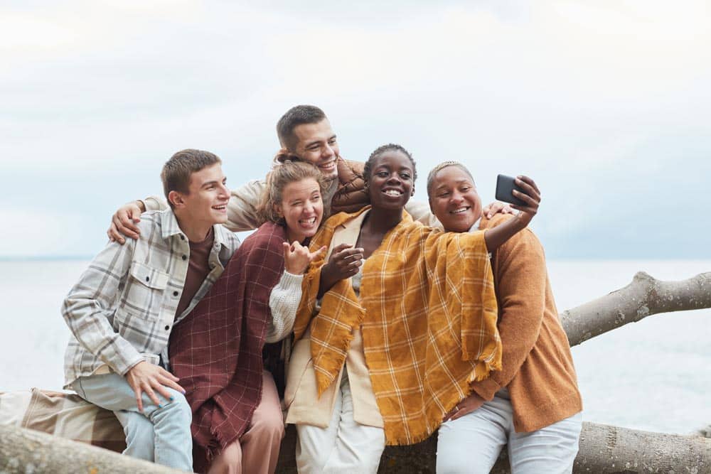 Building a Supportive Community in Recovery